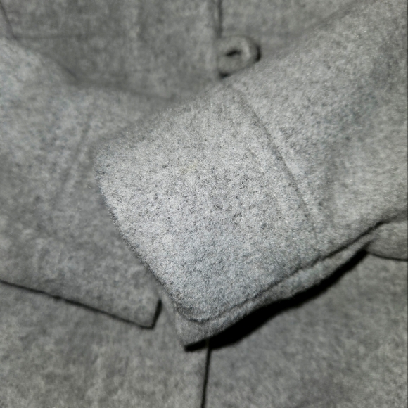 Old Navy light grey baby coat size 12-18 m - Picture 7 of 8